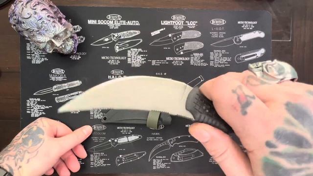 NEW Microtech Knife - Bastinelli Chopper Review  - EDC Everyday Carry Solution? Watch And See