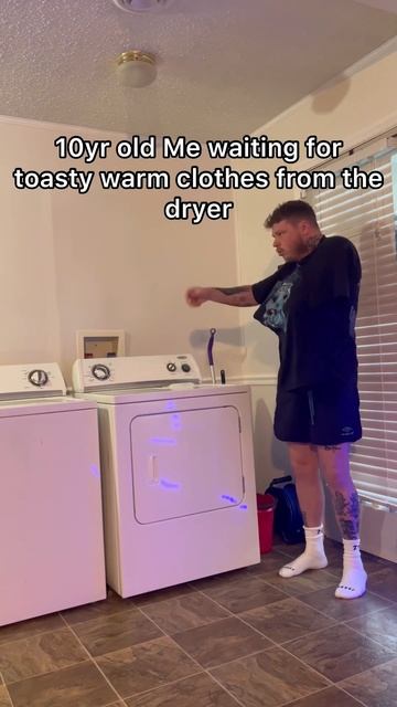 When You Put On Pants Fresh From The Dryer 😭 смотреть онлайн