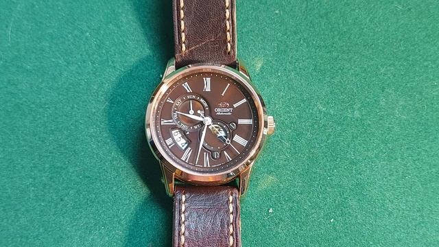 Orient RA-AK0009T Chocolate dial смотреть онлайн