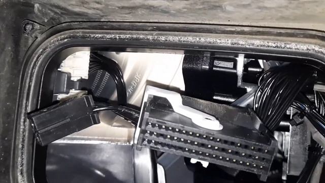 Потеет фара Mercedes W222