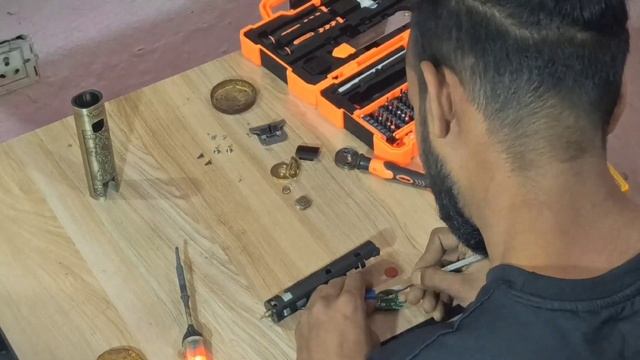 Charging problem in VGR V076 trimmer смотреть онлайн