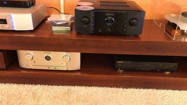 Marantz SA15 S3, Marantz PM11 S3, Bowers & Wilkins 702 S2 смотреть онлайн