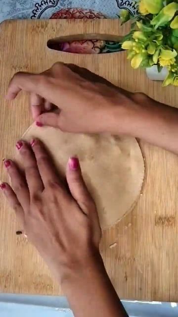 Try cheese corn paratha 😋 #ytshorts #food #shortsfeed #paratha #cheesecornparatha #foodvlogger #yum смотреть онлайн