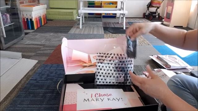 Mary Kay Starter Kit Unboxing March 2019 смотреть онлайн