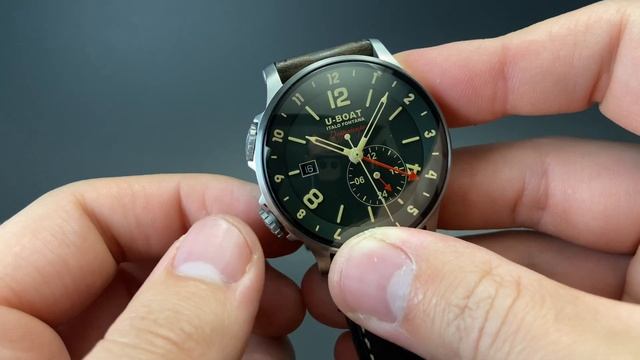 U Boat Doppiotempo GMT! смотреть онлайн