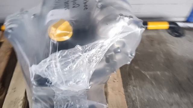 Отправка 2-х грузов ТК "Деловые Линии" от 08.01.2025 смотреть онлайн