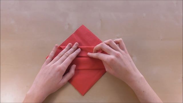 Servietten falten: Bestecktasche - Einfache DIY Tischdeko basteln mit Papier-Servietten. Hochzeit смотреть онлайн