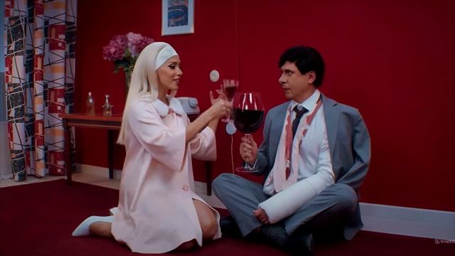 Небрилиантовая рука, комедия без улыбки смотреть онлайн