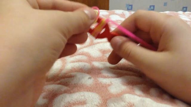 Плетём браслет ( тротуар ) смотреть онлайн