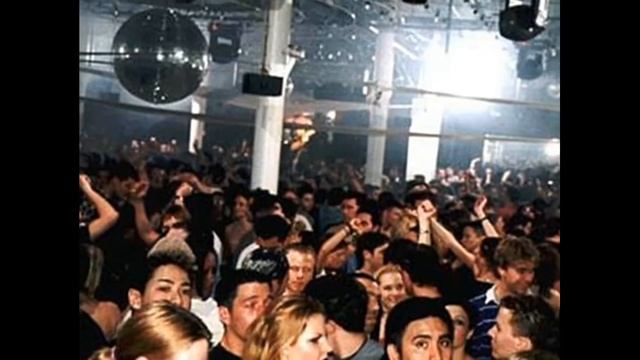 BACK to NEW YORK CITY'S HOUSE смотреть онлайн