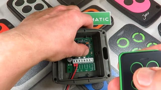 How to program SOMFY RTS compatible transmitter to receiver смотреть онлайн