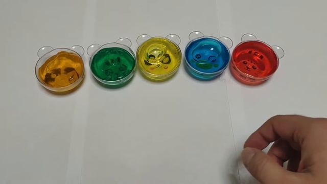 Угадываем цвета Играем с лизуном Цветной слайм Учим цвета с ребенком Развивающее детское видео Как смотреть онлайн