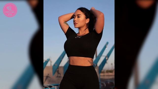 Andrea Bergeron..Biography, Age, Weight, Relationships, Net Worth, Outfits Idea, Plus Size Models
