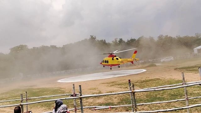 VK PANDIAN!! Helicopter landing on Parjanga (Dhenkanal)Tour College ground смотреть онлайн