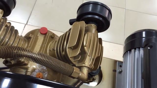 Máy nén khí PEGASUS dây đai TM-V-0.25/8-100L смотреть онлайн