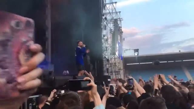 Макс Корж - Пламенный свет (31.05 2019. Челябинск) смотреть онлайн