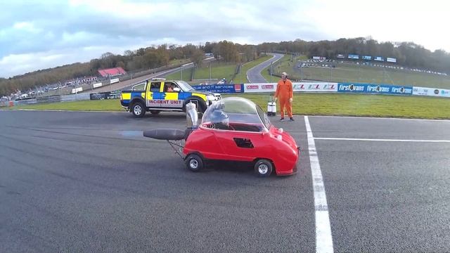Peel Trident... Jet Power... Brands Hatch Race Circuit. смотреть онлайн