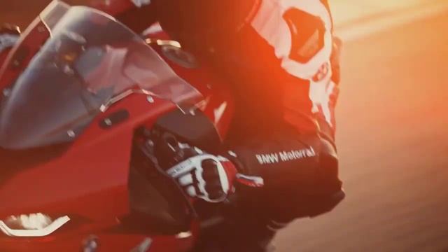 2024 BMW S 1000 RR : Sporty Design, High Performance and the Latest Technology смотреть онлайн