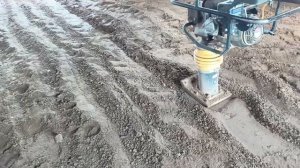 Трамбовка грунта шлепногой