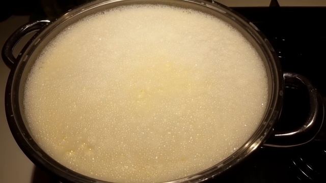 BEŞ LİTRE SÜTTEN YARIM KİLO KAYMAK NASIL ÇIKARILIR! PÜF NOKTALARIYLA KAYMAK TARİFİ смотреть онлайн
