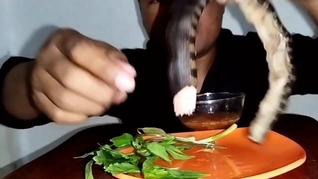 ពោះត្រីស្ងោរអែមដែរតាស៎ || POSTREY SA-NGOR || METEAFOOD смотреть онлайн