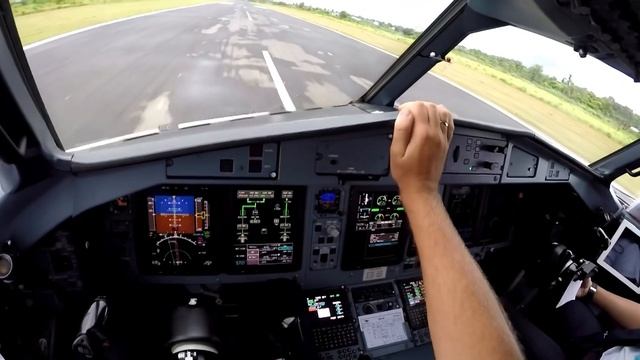 Captain’s view takeoff of a real airplane (ATR 72 600) смотреть онлайн