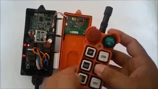 Chi tiết điều khiển cầu trục từ xa Telecrane F21 E1 смотреть онлайн