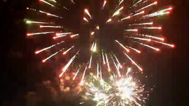 высотный фейерверк смотреть онлайн