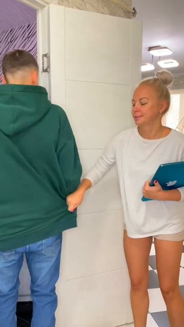 Мой муж не ходит в туалет без гаджетов. смотреть онлайн