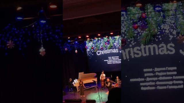Какой же Christmas Jazz без Jingle Bells?!! смотреть онлайн