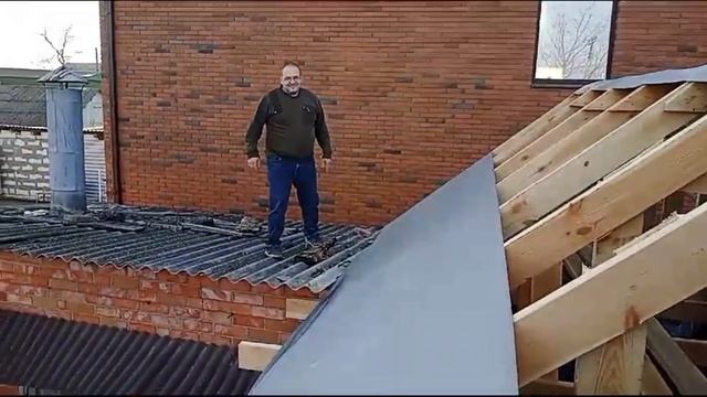 Ейск ! Кукуруза в простонародье ? По приезду скорей поехали на дом, работы по крыше и на крыше ? смотреть онлайн