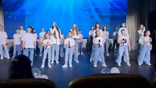 включите свет