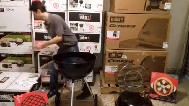 Garden Grill armado de Master Touch de Weber смотреть онлайн