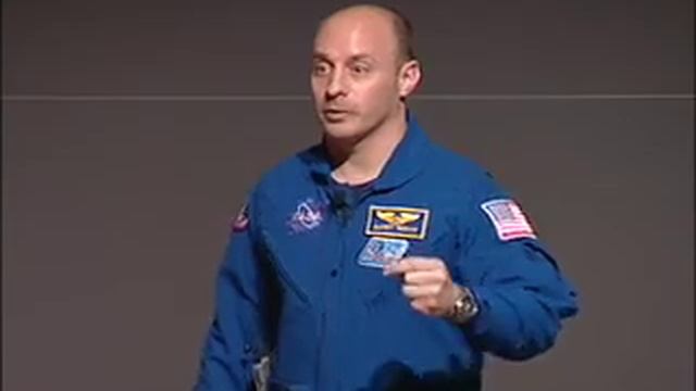 Living Aboard the International Space Station смотреть онлайн