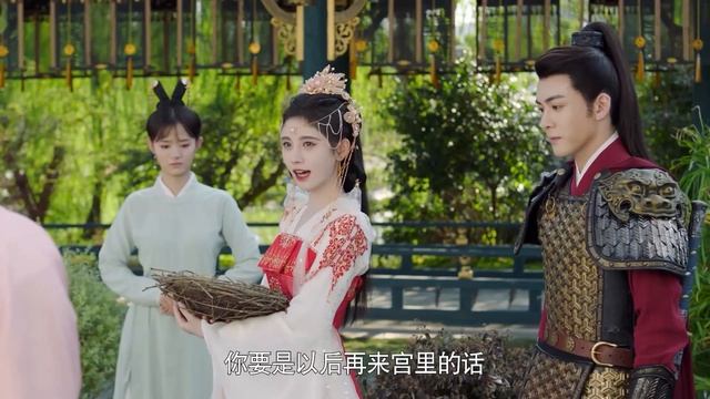 【男友力爆棚】公主爬树不小心摔倒，小侍卫实力展现“公主抱”，男二好可怜 | 中国电视剧 Chinese drama смотреть онлайн