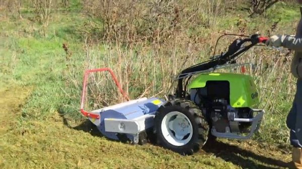 Motocoltivatore Grillo G131 con Tinciatutto Berta