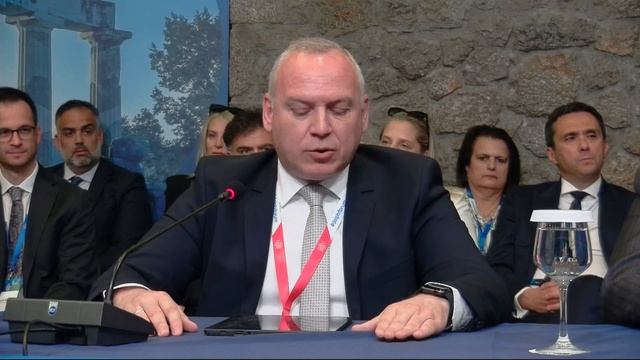 Spyros Rentetakos, Small Business Director of Alpha Bank, at Delphi Economic Forum IX смотреть онлайн