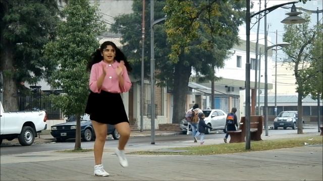 [Muestra] Sofi - First Kiss (Sonamoo) смотреть онлайн