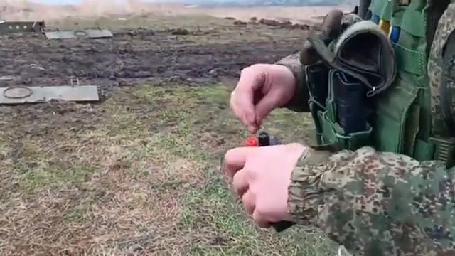 Конденсаторная подрывная машинка Арена5 обзор с места работы от саперов. смотреть онлайн