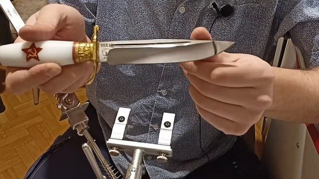 Финка НКВД. Сталь 95х18 смотреть онлайн