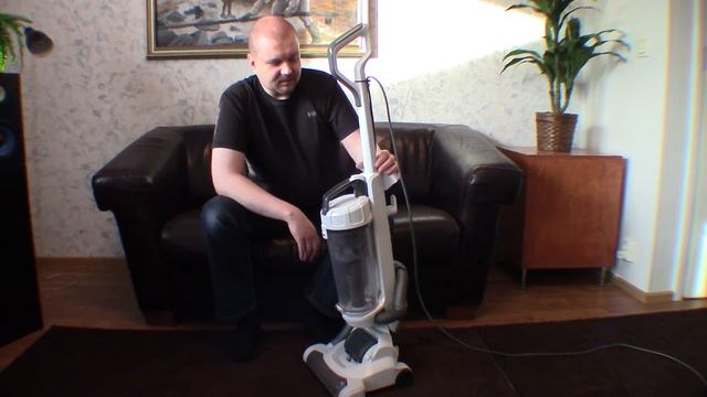 Review & Rice Pick Up Test: Argos Simple Value Upright Vacuum Cleaner смотреть онлайн
