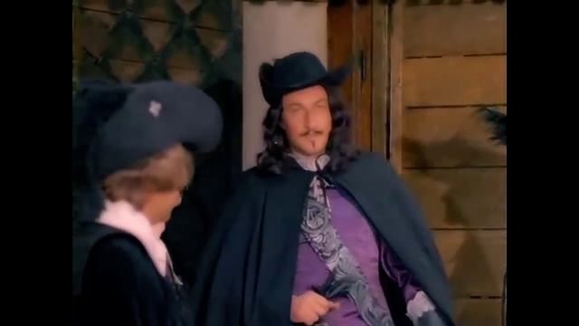 "ЗОЛОТЫЕ" ШВЕЙНЫЕ МАШИНЫ HD 720p смотреть онлайн