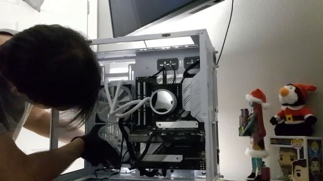 Lian Li Dynamic Evo White Case PC build смотреть онлайн