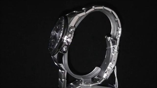 CASIO EDIFICE EF-562D-1AVEF смотреть онлайн