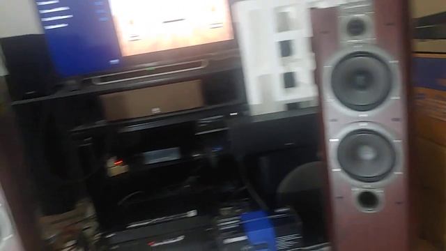Floorstanding Speaker Wharfedale Vardus VR-300 Test смотреть онлайн