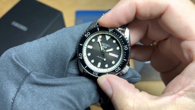 Seiko 5 Sports Suits SRPD73K1