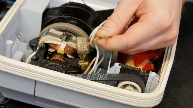 How to Replace a Vacuum Cleaner Mains Cable смотреть онлайн