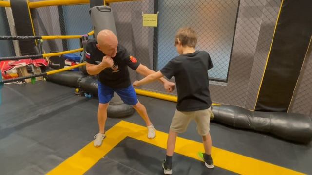 Обучение боксу с нуля. Тренируем новичка!