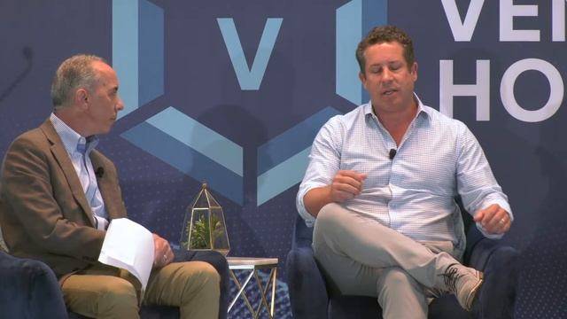 Consumer-Focused Company Building and the Growth of e-Commerce смотреть онлайн