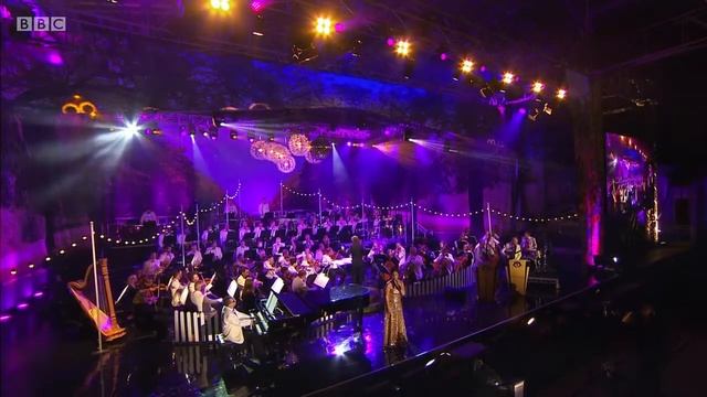 'There's No Business Like Showbusiness', Ruthie Henshall - BBC Proms in the Park NI 2017 смотреть онлайн